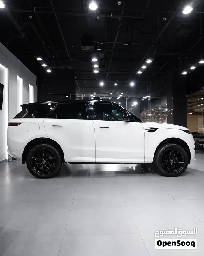 Land Rover Range Rover Sport 2025 photo 2