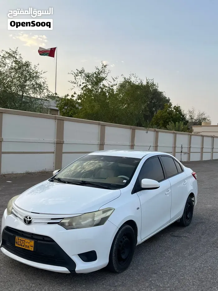 Toyota Yaris 2017 photo 3