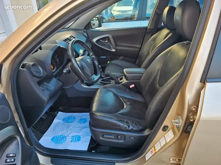 Toyota Rav4 2009 photo 3