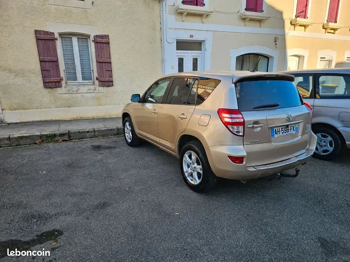 Toyota Rav4 2009 photo 2