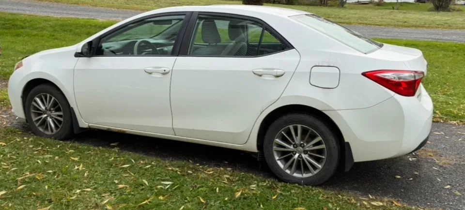 Toyota Corolla 2014 photo 2