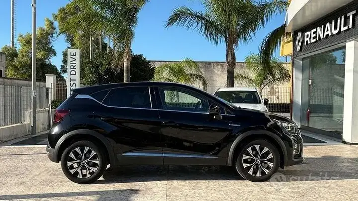 Renault Captur 2024 photo 4