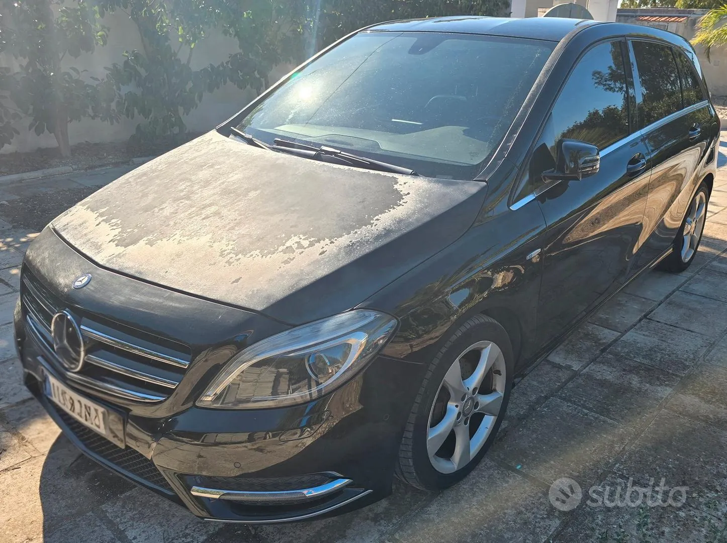 Mercedes-Benz B180
