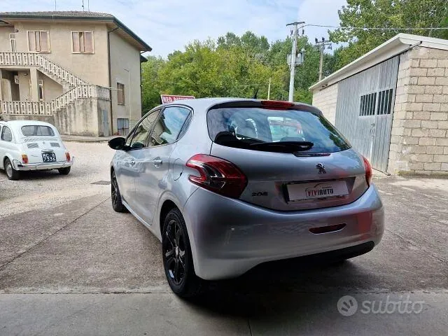 Peugeot 208 2013 photo 5