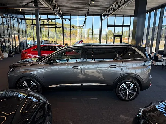 Peugeot 5008 2021 photo 4
