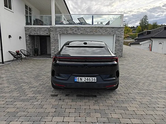 Polestar 4 2025 photo 4