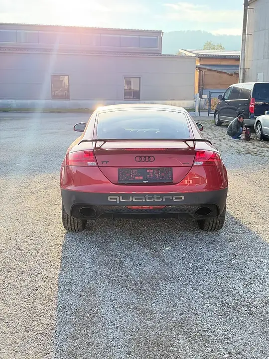 Audi Tt 2011 photo 3