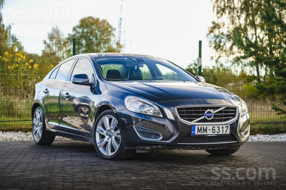 Volvo S60 2011 photo 3