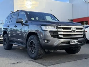 Toyota Land Cruiser 2024 photo 5