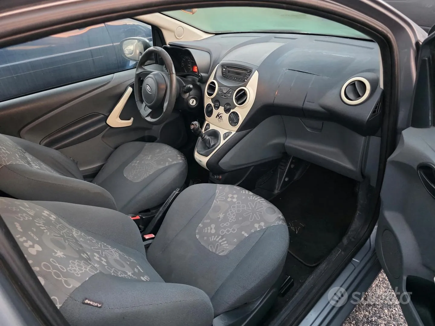 Ford Ka 2012 photo 5