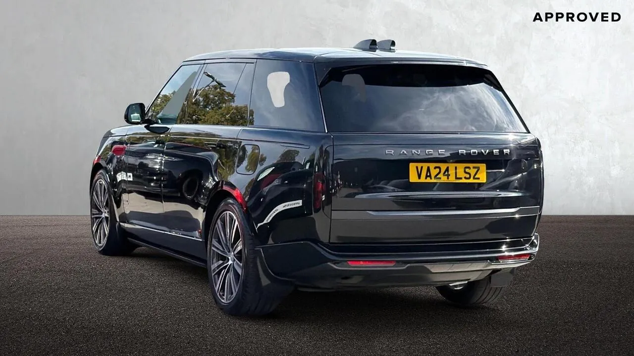 Land Rover Range Rover 2024 photo 2