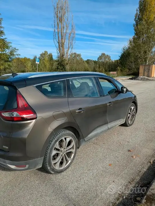 Renault Grand Scenic 2018 photo 5