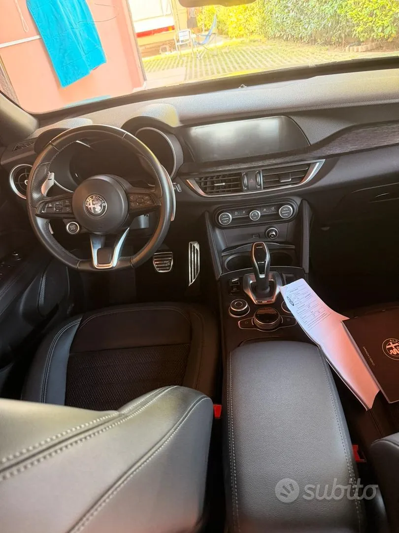 Alfa Romeo Stelvio 2023 photo 4