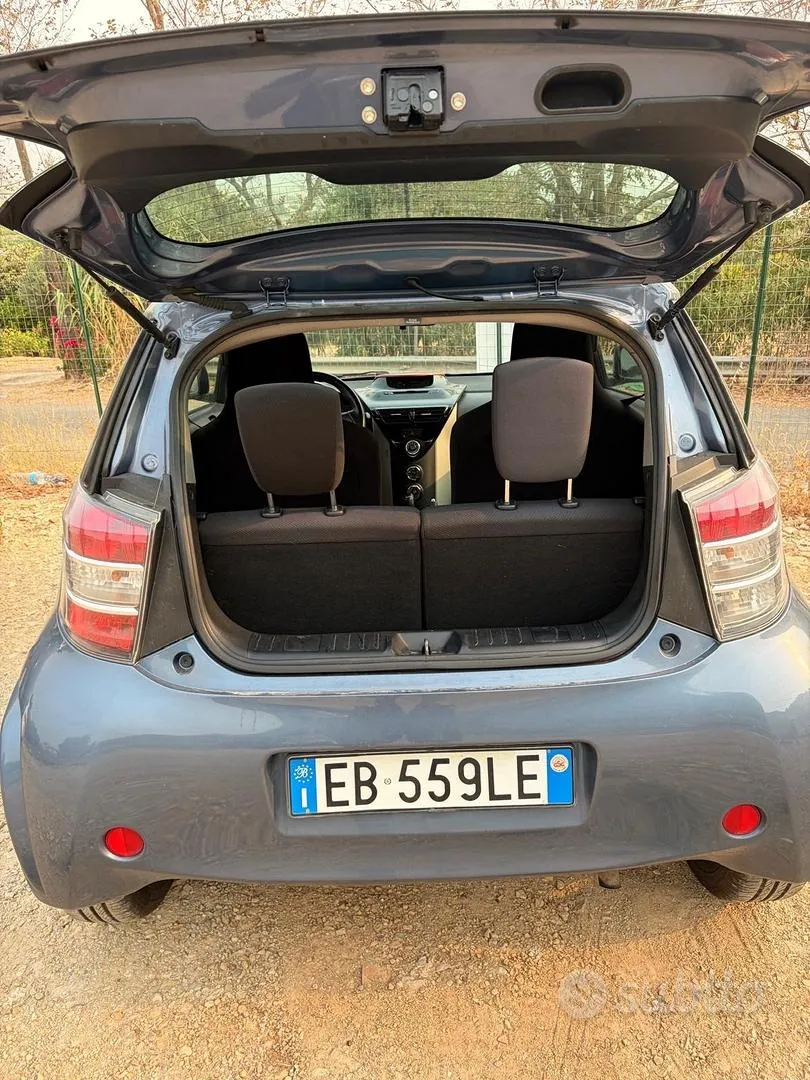 Toyota Iq