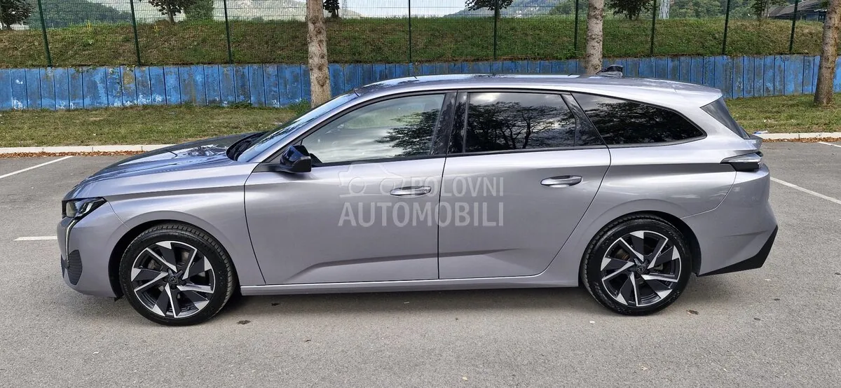 Peugeot 308 2023 photo 3