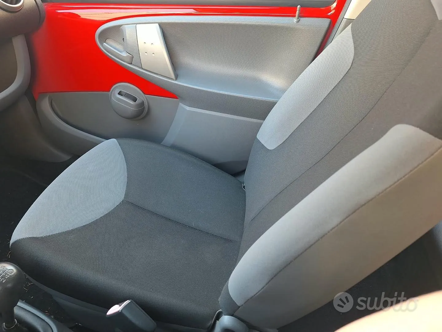 Peugeot 107 2010 photo 4