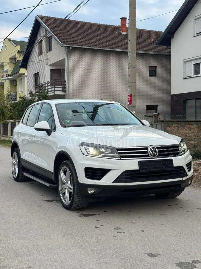 Volkswagen Touareg 2016 photo 2