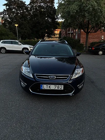 Ford Mondeo 2011 photo 2