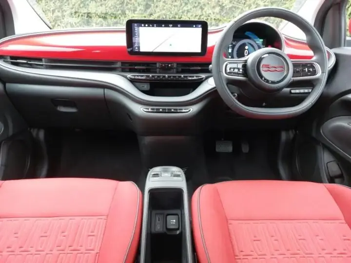 Fiat 500E 2022 photo 3