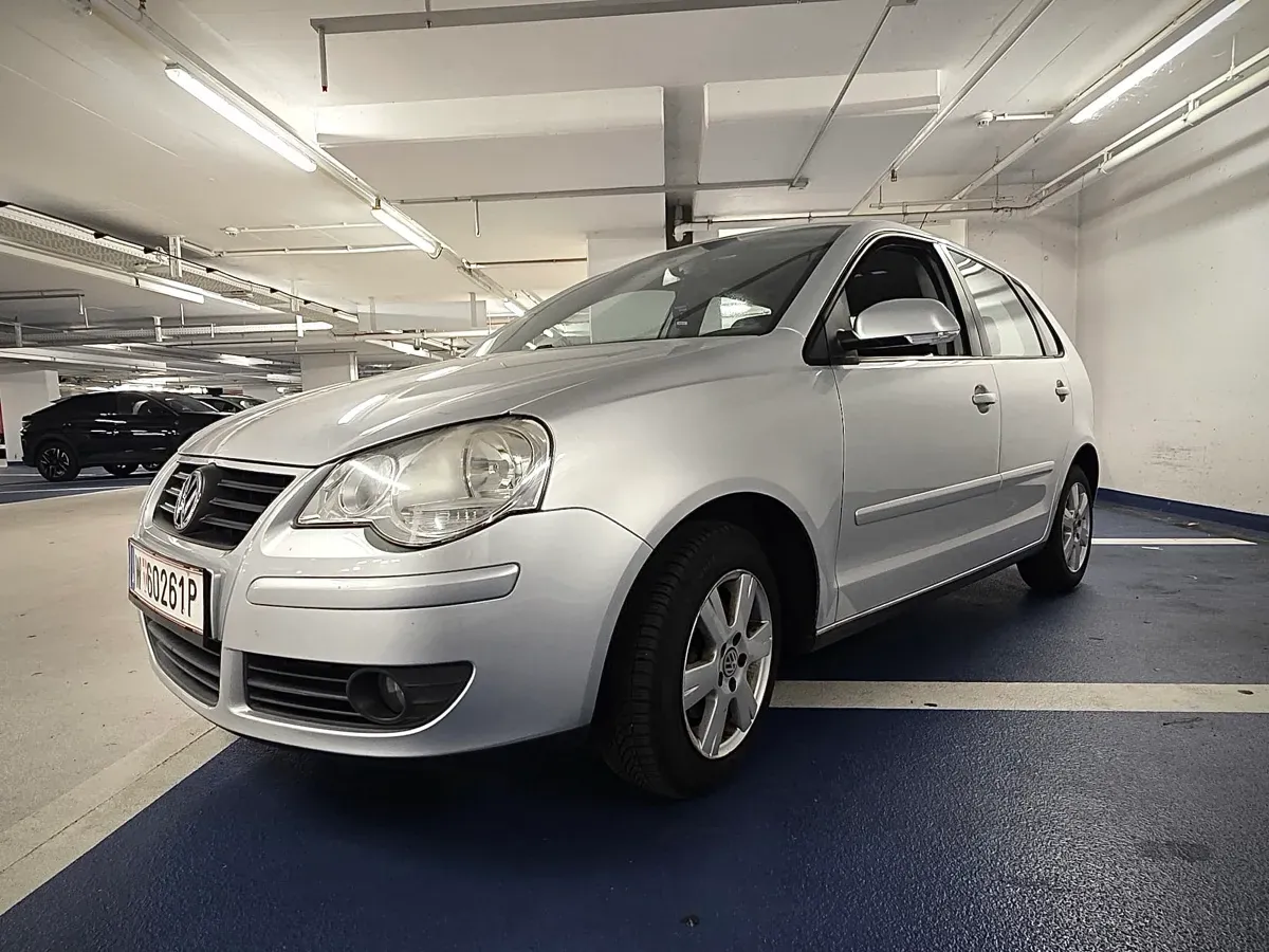 Volkswagen Polo 2006 photo 2