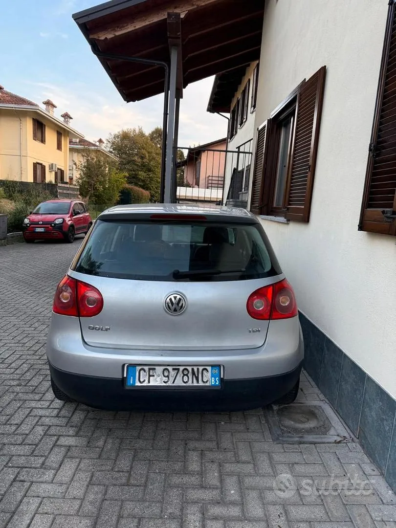 Volkswagen Golf 2004 photo 2