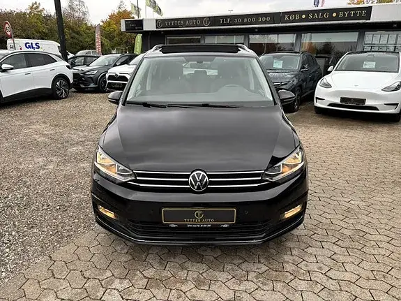 Volkswagen Touran 2022 photo 2