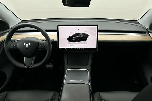Tesla Model Y 2023 photo 3