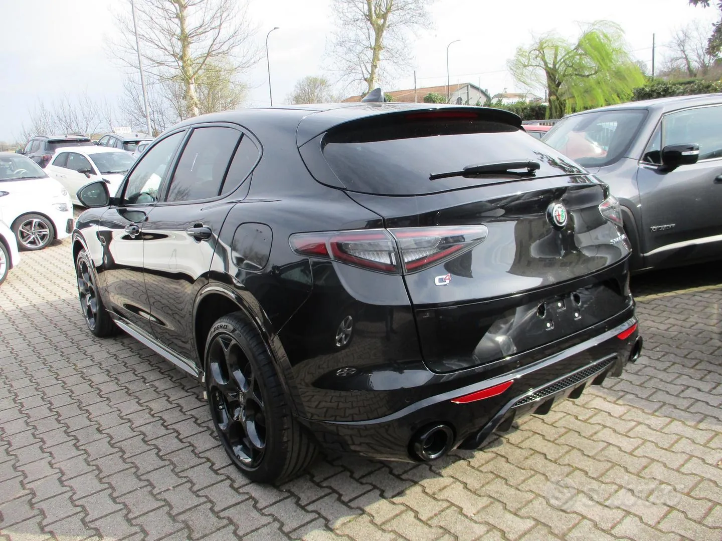 Alfa Romeo Stelvio 2026 photo 2