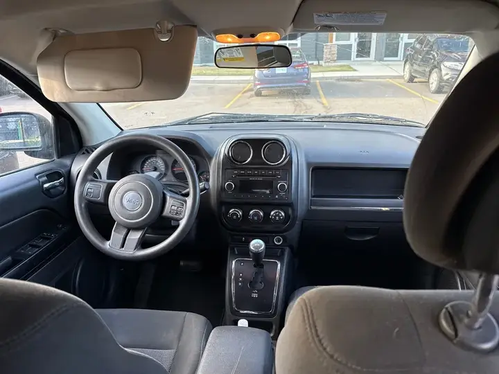 Jeep Compass 2013 photo 4