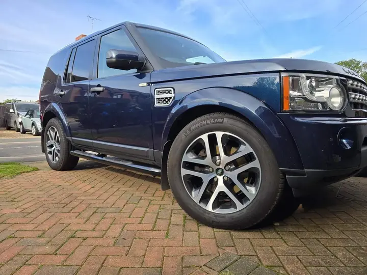 Land Rover Discovery 4