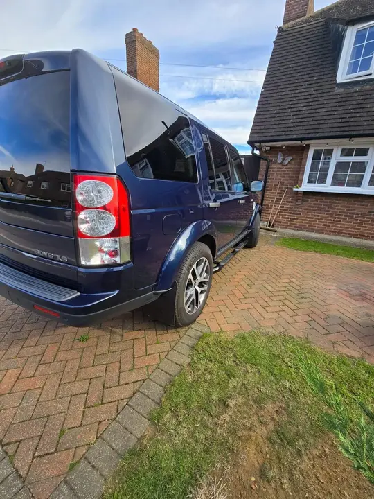 Land Rover Discovery 4 2013 photo 2