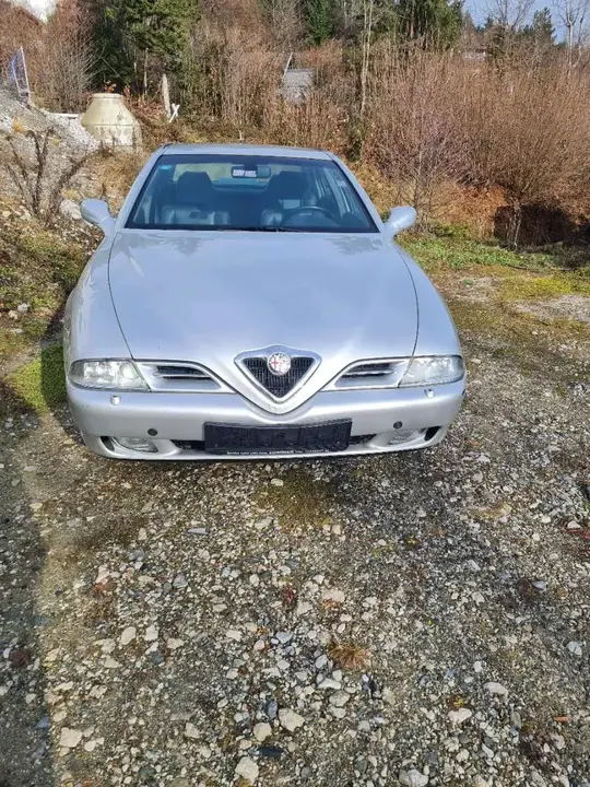 Alfa Romeo 166