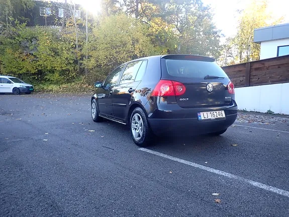 Volkswagen Golf V