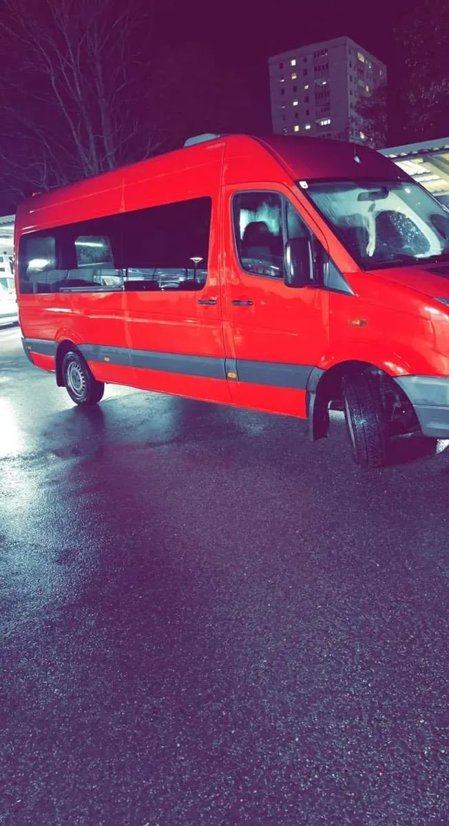 Volkswagen Crafter 2012 photo 2