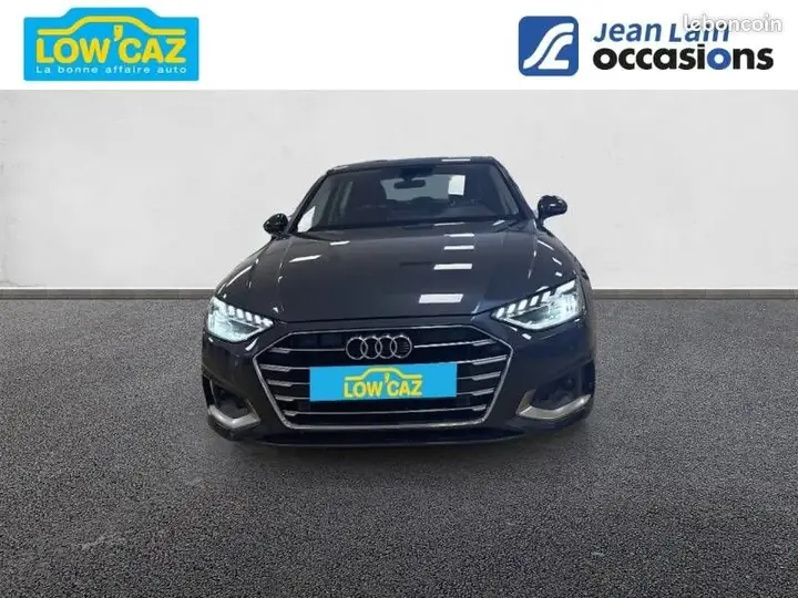 Audi A4 2022 photo 2