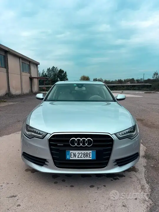 Audi A6 2012 photo 2