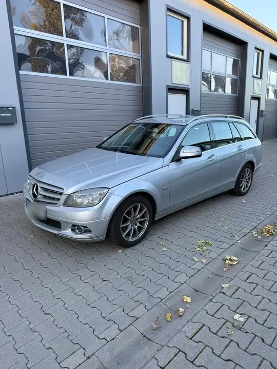 Mercedes-Benz W204