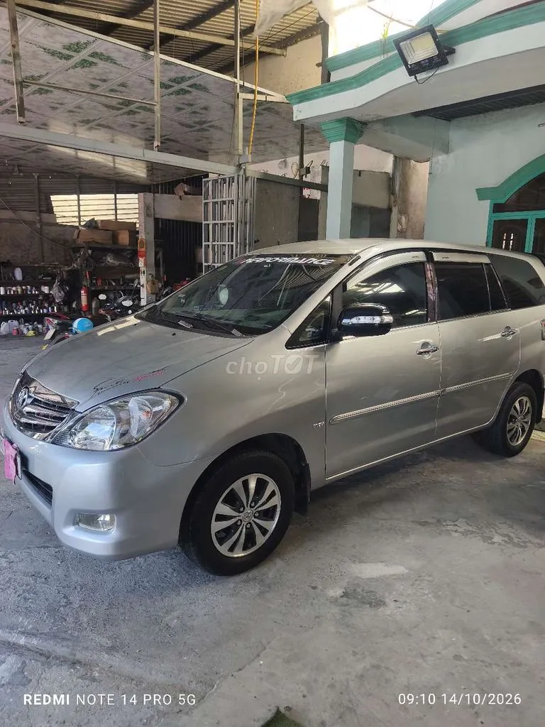 Toyota Innova 2010 photo 5