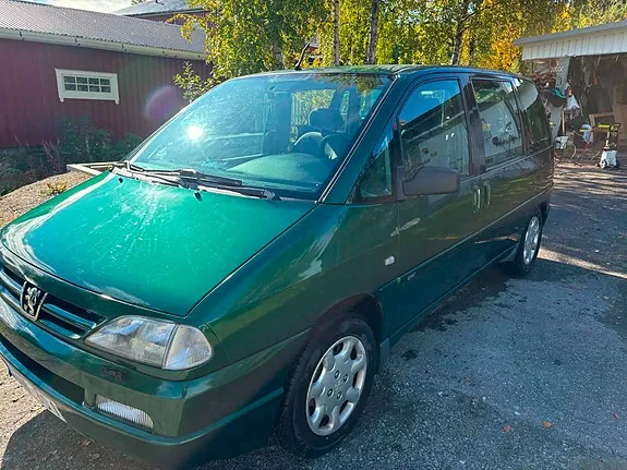 Peugeot 806