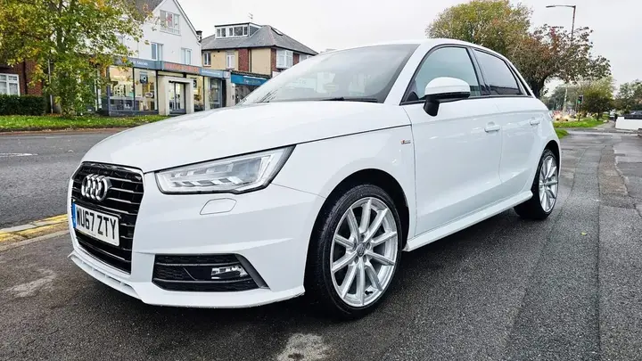 Audi A1 2017 photo 2