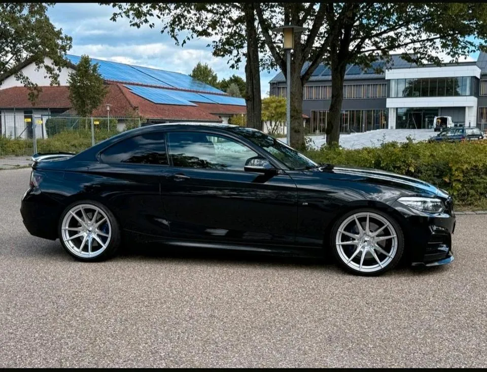 BMW M240I