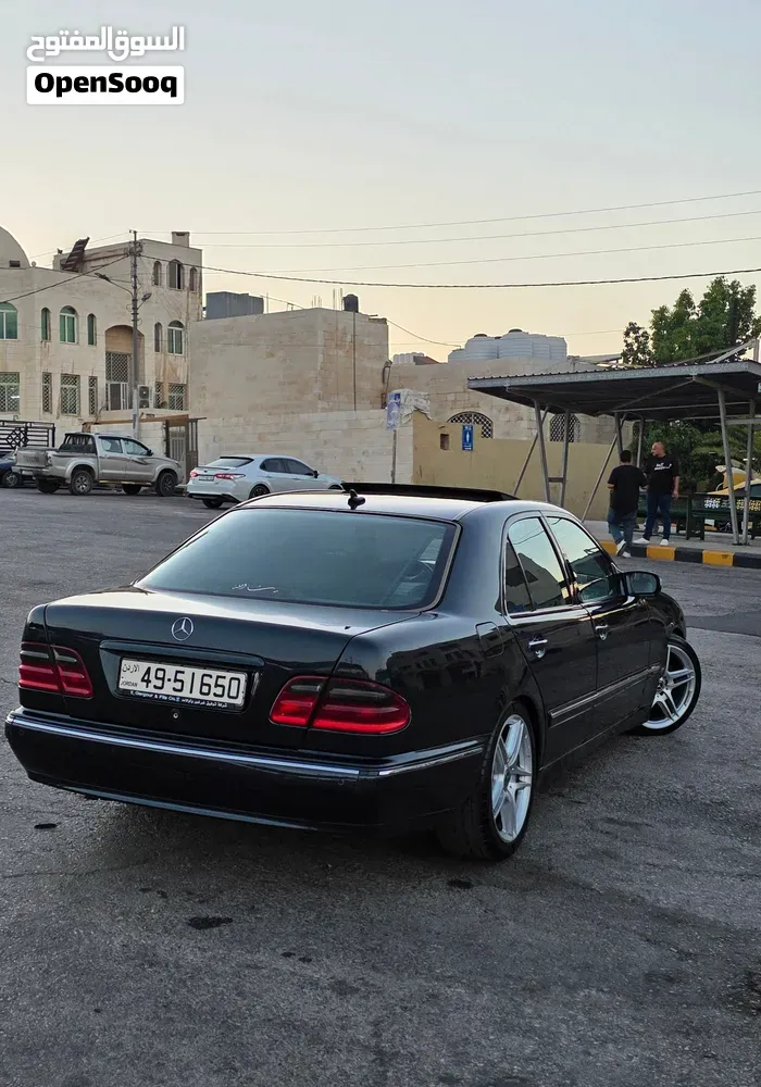 Mercedes-Benz E-Class 2001 photo 3