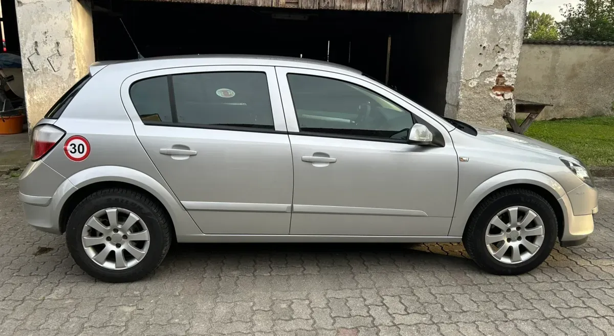 Opel Astra 2005 photo 3