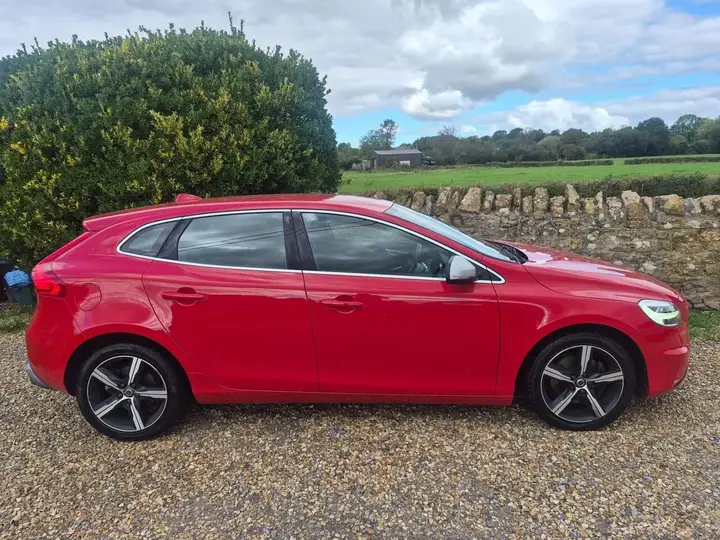 Volvo V40 2018 photo 5