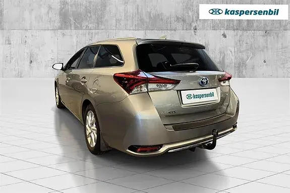 Toyota Auris 2017 photo 3