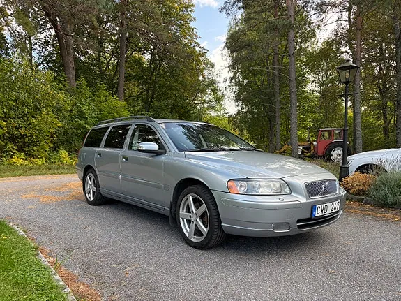 Volvo V70 2008 photo 2