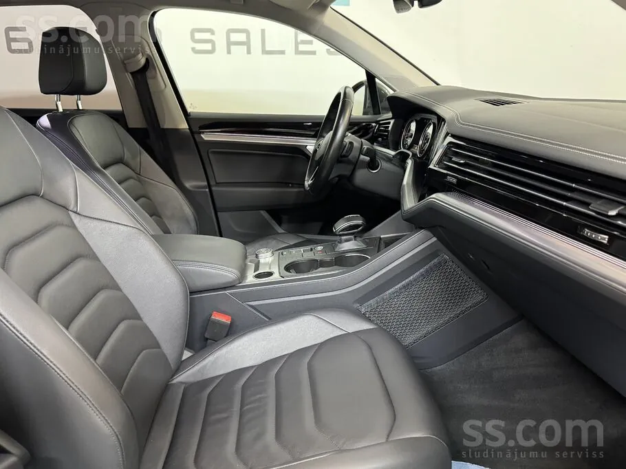 Volkswagen Touareg 2021 photo 5
