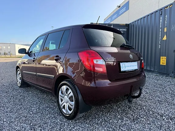 Skoda Fabia 2013 photo 4
