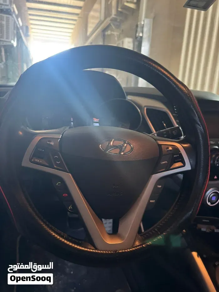 Hyundai Veloster 2013 photo 2