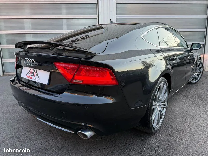 Audi A7 2012 photo 2